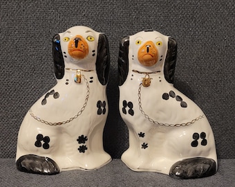 Staffordshire Figurine &quot;Staffordshire dogs&quot; Arthur Wood