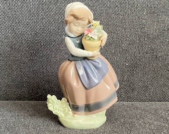 Lladro Figurine 