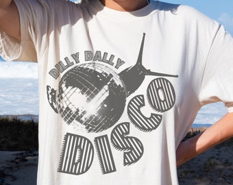Dilly Dally Disco T-shirt: Retro Disco Snail Funky 70s Party Tee