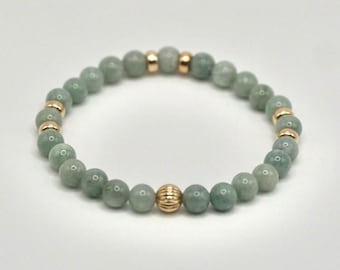 Jade verde da Birmânia e ouro maciço 14K | Cristal energético com pedras preciosas curativas | Pulseira elástica com contas de 6 mm | Presente de alta qualidade para moda e bem-estar