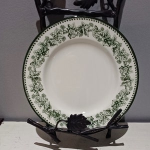9&quot; Salad Plate Kent Green Vine (Williams Sonoma) by WEDGWOOD Fine Porcelain China
