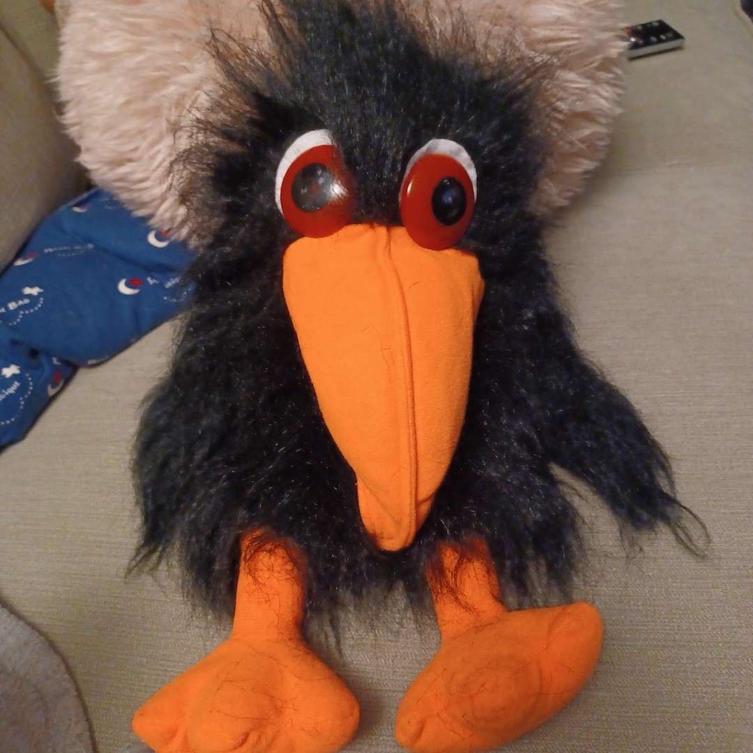 Vintage Fluffly 1990s Crazy Looking Black Crow Hand Puppet That Makes
