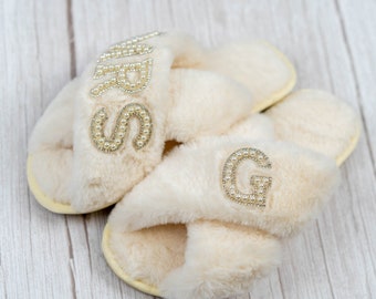 Fur Bride Slippers,I Do Slipperers, Customized Slippers,Peal Rhinestone Slippers,Fluffy Slippers Mother gifts birthday.Custom Bride Slippers