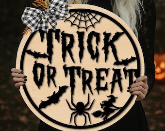 Halloween Trick or Treat Door Hanger SVG, Round door hanger, Spooky sign svg, Glowforge laser file, Halloween svg, Halloween decor Svg