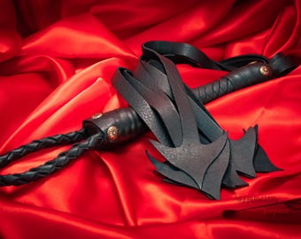 Chicote de Couro de Nove Caudas