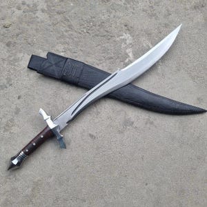 30&quot; Spartan Hunting Sword – Handmade Carbon Steel Blade with Leather Sheath
