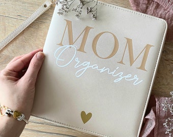 MOM Organizer, a personalized family organizer for document storage for U-books, vaccination certificates, travel documents, family planner 2024