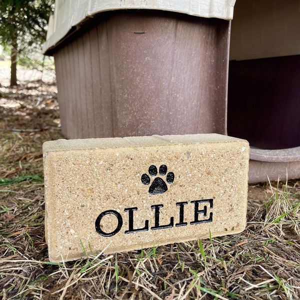 Engraved Animal Sign Crate Custom Garden Stone Dog Decor Custom Pet Name Outdoor Decor Indoor Cat Name Plaque Dog Kennel Sign Pet Crate Sign