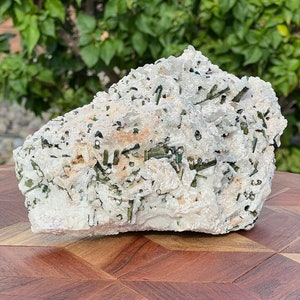 Home Decor Quartz Green Tourmaline Quartz Collection Large Green Tourmaline Gift Healing Crystal Decor Mineral Display Brazilian Crystal
