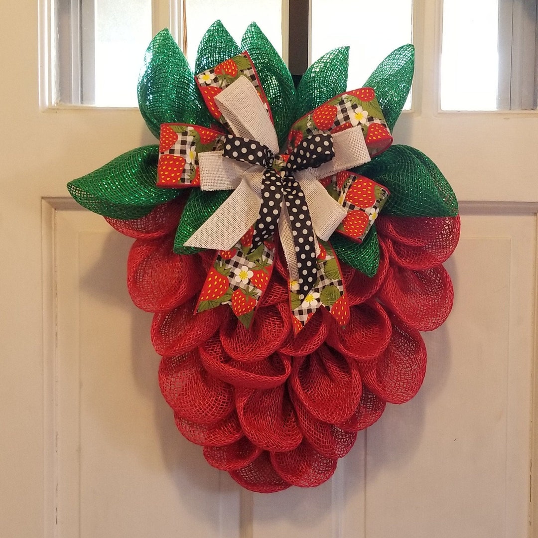 Strawberry Deco Mesh Wreath - Etsy