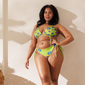Maillot de bain Open Back Draw String, maillot de bain Lycra, bikini vert fluo bleu-jaune, Bikini recyclé élégant All-Over Print - Maillots de bain tendance