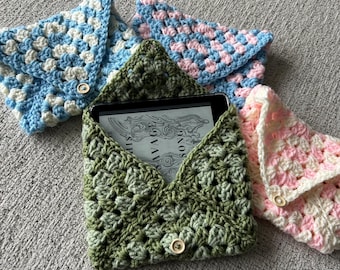Handmade crochet kindle sleeve customizable kindle crochet sleeve granny square kindle sleeve gift for book lover kindle accessory