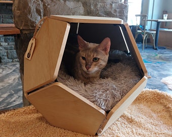 Modern Natural Wood Pet Furniture Cat Bed Cat Cave Designer Furniture for Pets Gift for Cat Geometric Cat House Multipurpose Home Decor Pine