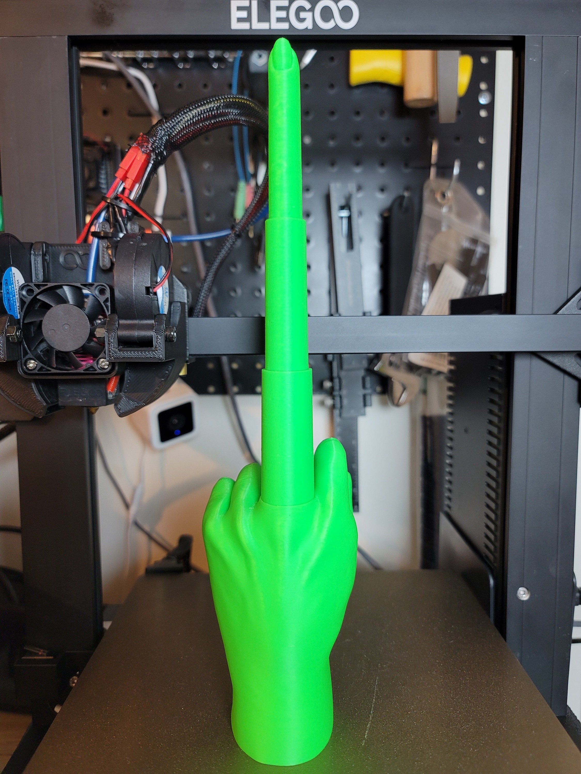 Collapsing Middle Finger | Gag Gift | Desk Toy | Fun Fidget Toy | Stocking Stuffer | 3D Printed