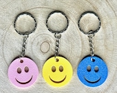 Smiley Schlüsselanhänger | Smilie | Personalisierte Farbe | Lustiges Geschenk für Freunde und Familie | 32mm Durchmesser