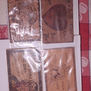 Postales antiguas antiguas, 3 de cuero y 1 de cartón/cartulina, usadas, bonitas piezas coleccionables. De 1900 a 1920.