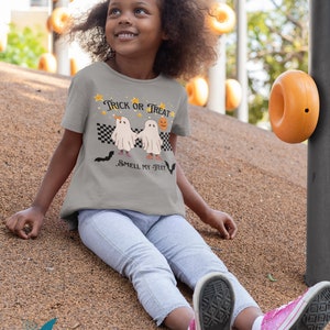 Trick or Treat, Smell My Feet Ghost Youth Tee