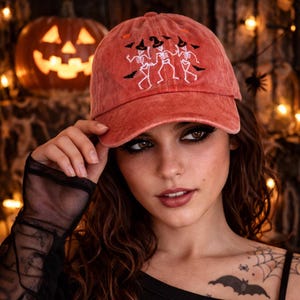 Gorro de esqueleto bailarín bordado, gorra de béisbol personalizada para Halloween