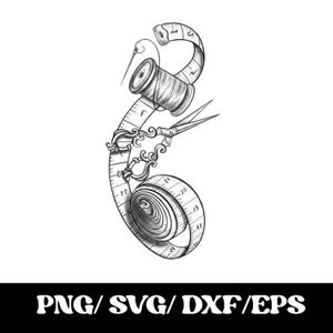 Peut inclure: Une illustration en noir et blanc au trait représentant une bobine de fil avec une aiguille, une paire de ciseaux ornementés de style ancien et un ruban à mesurer enroulé marqué de chiffres. Le texte PNG/ SVG/ DXF/ EPS est affiché en dessous.