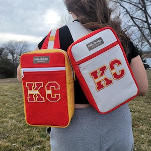 Sandhill Sling Crossbody in KC Away Jersey Colors