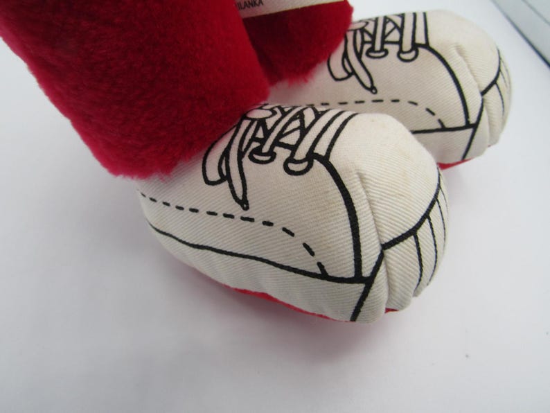Peluche Mickey Mouse avec smoking Le Royaume magique sur glace de Walt Disney, vintage 1988 image 10