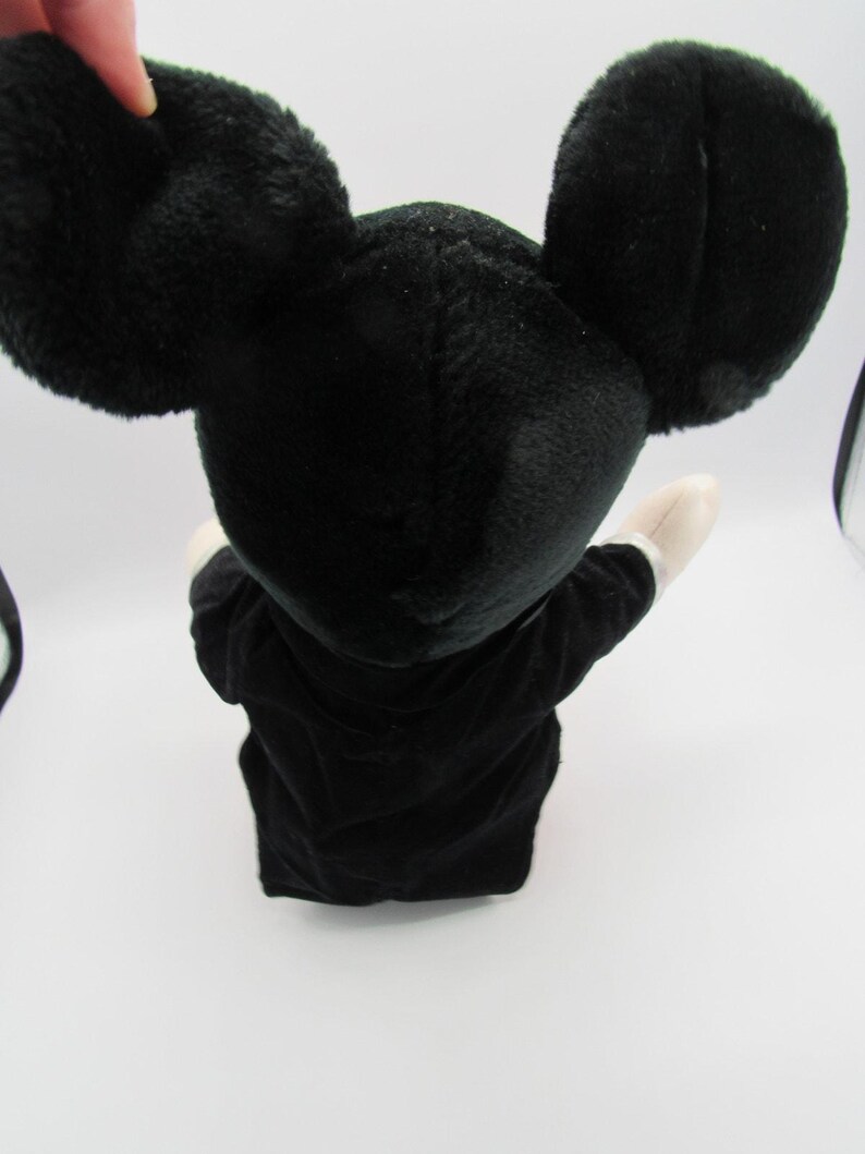 Peluche Mickey Mouse avec smoking Le Royaume magique sur glace de Walt Disney, vintage 1988 image 2