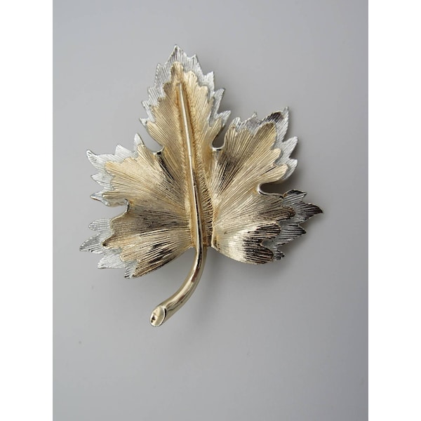 Sarah Coventry Brooch Pin Natures Way Maple Leaf Gold & Silver Vintage Sarah Cov