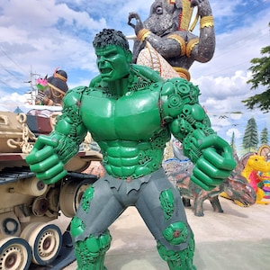 Handcrafted Sculpture - Artwork - Welded Metal - Recycled Mechanical Parts - Hulk Character