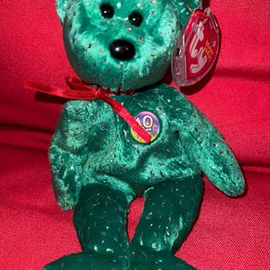 Decade the Green 10-jähriges Jubiläum Feiertags-/Weihnachtsbär • Mütze Baby