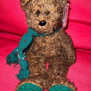 Season’s Greetings the Holiday/Christmas Brown Bear •  Beanie Baby