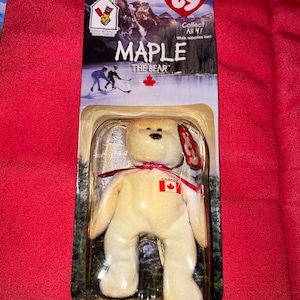 Maple McDonald&#39;s  Beanie Baby **package is yellowing with age, see photos