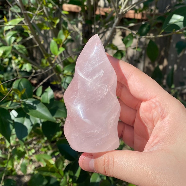 Rose Quartz Flame l Natural Crystal l Pink Gem