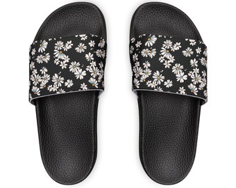 Women's Slide Sandals with al-over daisy print will soon become you favorite slide