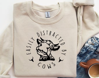 Maglietta facilmente distratta dalle mucche, felpa con mucca, maglione estetico, maglietta con mucca divertente, magliette con amore per la fattoria, maglietta con animali da fattoria, maglione con detto umoristico