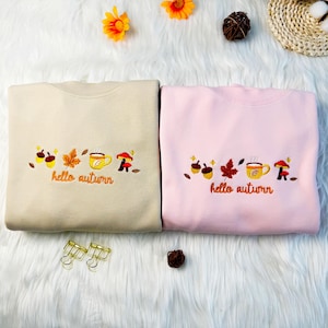 Hallo Herbst Gesticktes Sweatshirt, Ahornblätter Gesticktes Sweatshirt, Kaffee und Pilz T-Shirt, Übergroßes Sweatshirt mit Rundhalsausschnitt