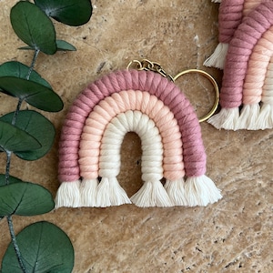Macrame Rainbow Keychain Favors, Favors For Guest, Birthday and Baptism gifts, Newborn Baby Guest, Baby Shower Favors, Macrame Keychain,boho