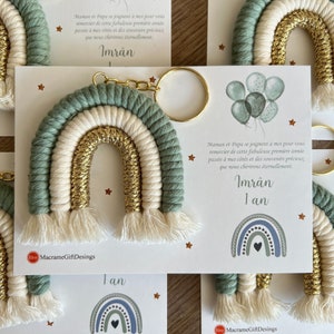 Gepersonaliseerde babynaam handgemaakte macramé regenboog sleutelhanger, geschenken bulkbestelling, macrame sleutelhanger, babyshower gunsten met kaart, cadeaus babyjongen
