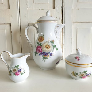 Coffee pot, milk jug, sugar bowl, Tirschenreuth Bavaria summer flowers, vintage porcelain, antique, shabby chic, brocante, mid century