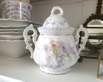 sucrier antique, vieux bol à couvercle, pot à sucre, porcelaine, floral, pastel, shabby chic, brocante, vaisselle vintage