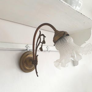 antique wall light, old brass wall lamp, Art Nouveau, glass shade, brocante, vintage lamp