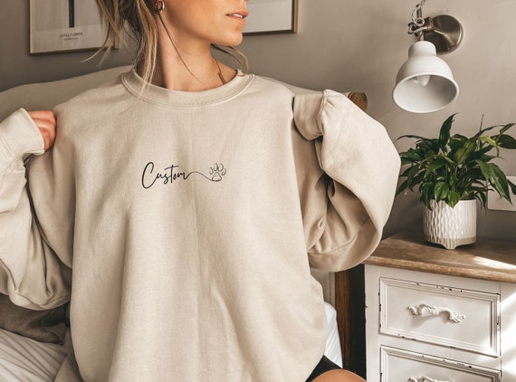 Custom Dog Sweatshirt Dog Mum Sweatshirt Personalised Dog Gift Custom Dog Name Gift for Dog Lover Gift for Her Dog Lover Sweatshirt Etsy UK