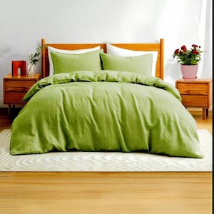 Luxury Linen Duvet Cover Set: Parrot Green, Softened, 3-Piece