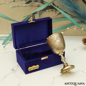 Grawerowany mosiężny kielich – kielich do wina w stylu średniowiecznym, aksamitne pudełko prezentowe