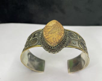 Bransoletka z piaskowca kopalnego: ręcznie robiona, regulowana bransoletka ze srebra i złota