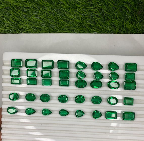 AAA Colombian Green Synthetic Emerald Mix Shapes: Faceted Loose