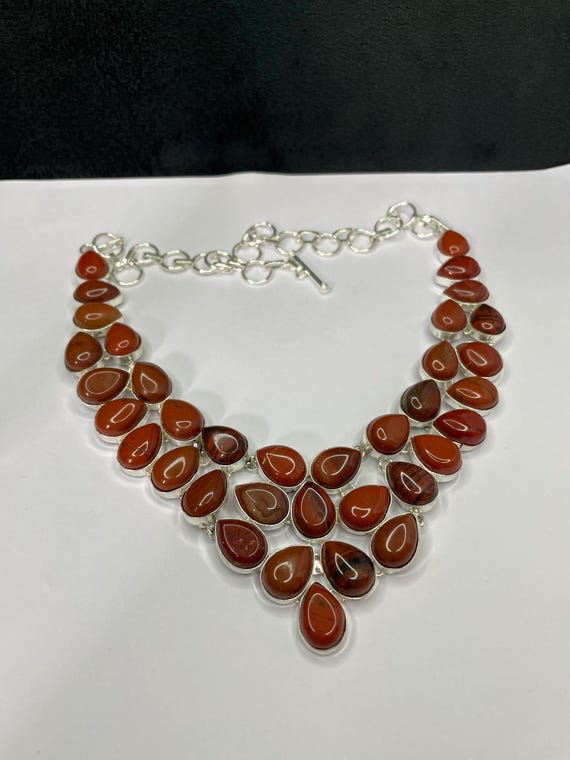 Collier plastron métal argenté & cabochons verre/pierres pol