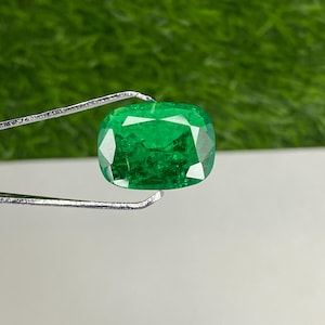 AAA Quality Emerald, Loose Colombian Emerald, Cushion Shaped Gemstone Cut, 20X15 MM, Faceted Emerald, Handmade Cut Stone,