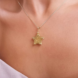Gold Star Beaded Necklace main image 0