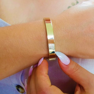 14K Gold Hinged Bracelet /Handmade Bracelet /Plain Gold Hinged 8mm Bracelet /Stacking Gold Bangle /Ladies Gold Bangle /Perfect Gift For Her