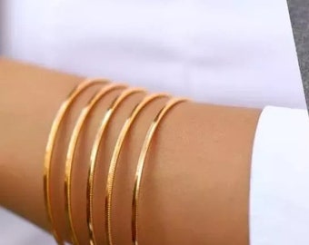 22K Solid Gold Bangle Bracelet, Vintage Real Solid Gold Bracelet, 2.2mm Wide Shiny Gold Bangle, Daily Womens Bracelet, Perfect Gift For Her